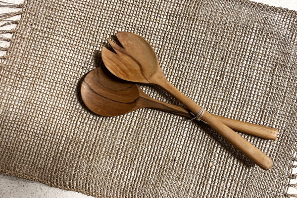 organisk, trebestikk, resirkulert teak, salatbestikk, tresleiver, by bjørkheim, håndlaget, naturlaget, bali, by bjørkheim, surfinspirert, møbler