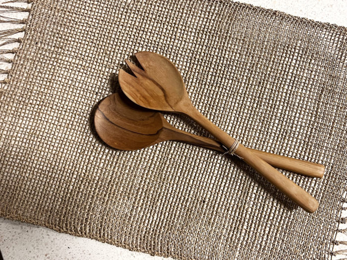 organisk, trebestikk, resirkulert teak, salatbestikk, tresleiver, by bjørkheim, håndlaget, naturlaget, bali, by bjørkheim, surfinspirert, møbler