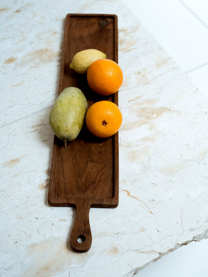 organisk, skjærefjøl, resirkulert teak, serveringsfat, by bjørkheim, håndlaget, naturlaget, bali, by bjørkheim, surfinspirert, møbler